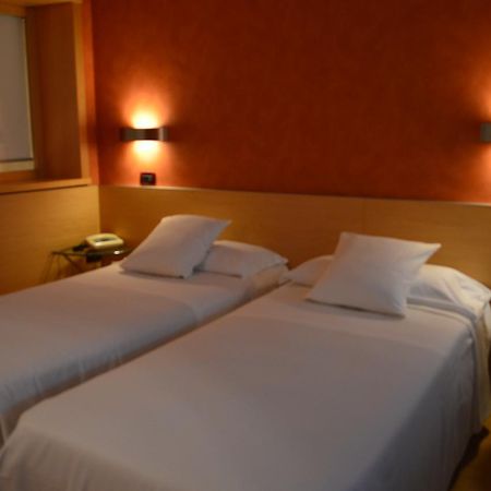טורינו Hotel Alexandra מראה חיצוני תמונה