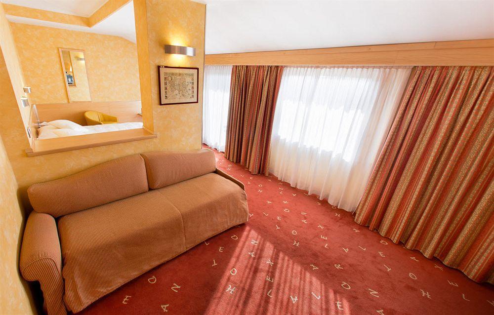 טורינו Hotel Alexandra מראה חיצוני תמונה