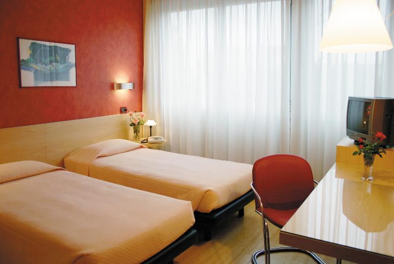 טורינו Hotel Alexandra מראה חיצוני תמונה